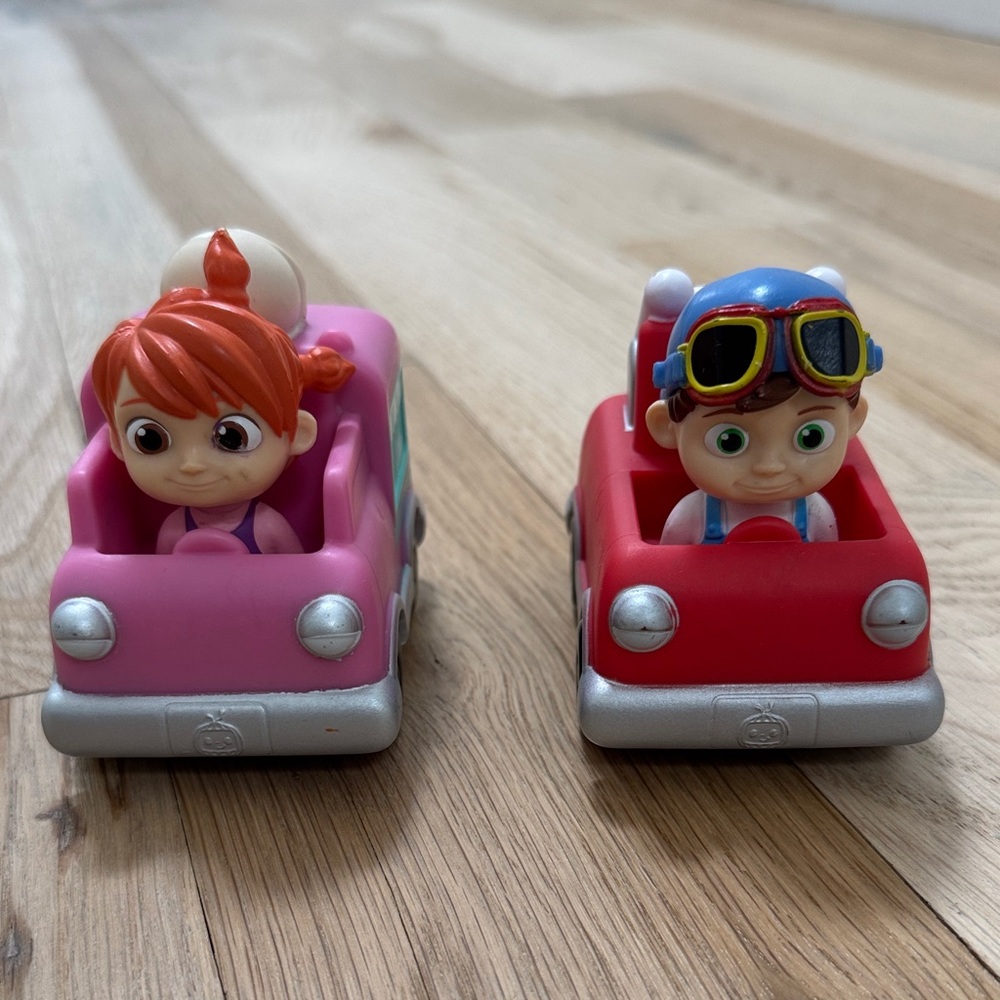 CoComelon Vehicles - Fire Truck & Ice Cream Truck, preowned